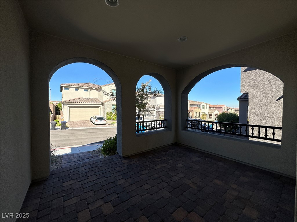 11585 Salt Creek Avenue Las Vegas, NV 89138 - Photo 2 of 45 View of patio / terrace