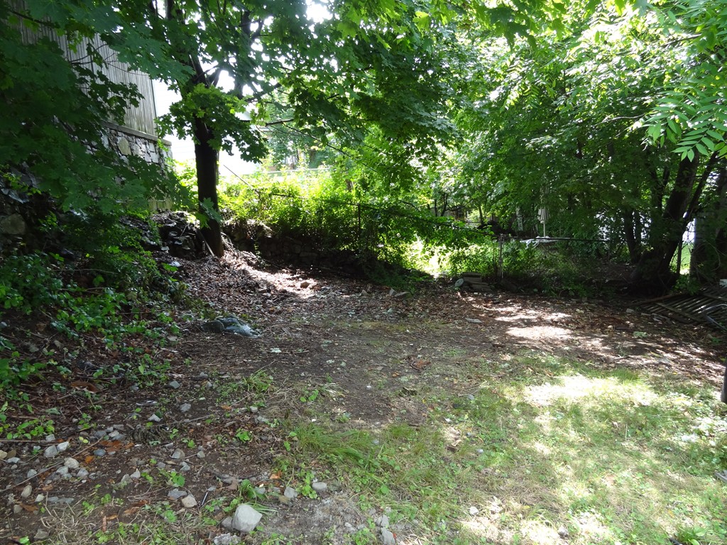 11 Gordon Road Medford, MA 02155 - Photo 8 of 8 Gallery Image 8