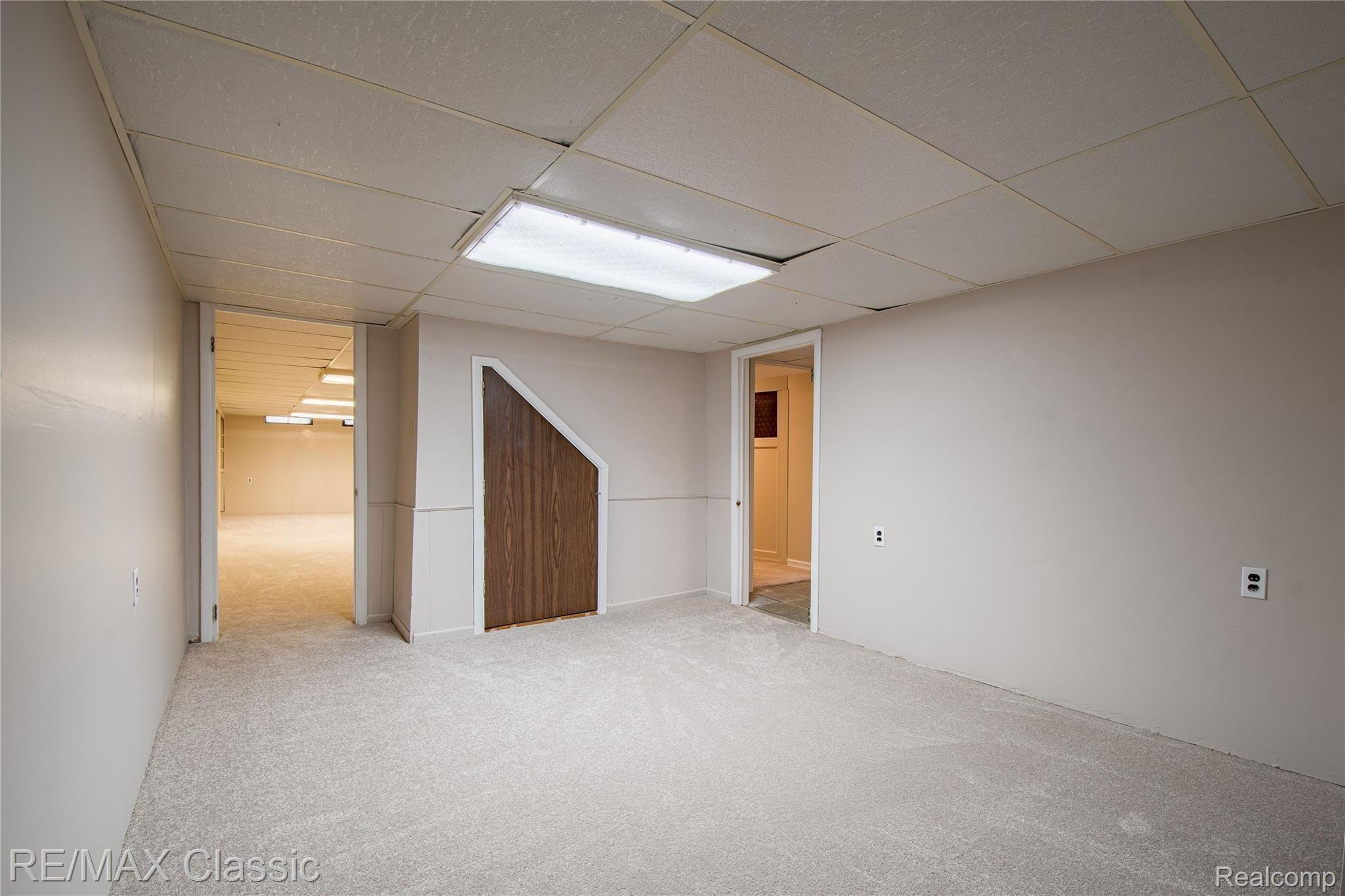22734 Chestnut Tree Novi, MI 48375 - Photo 27 of 30 22734 Chestnut Tree Basement Office