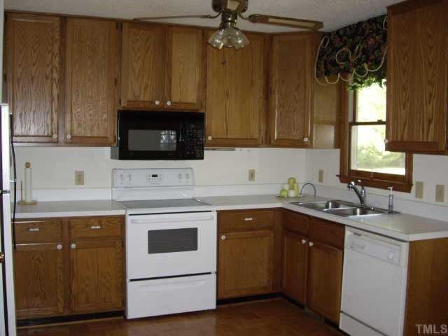 1418 Mt Pleasant Road Willow Spring, NC 27592 - Photo 4 of 10 Kitchen.