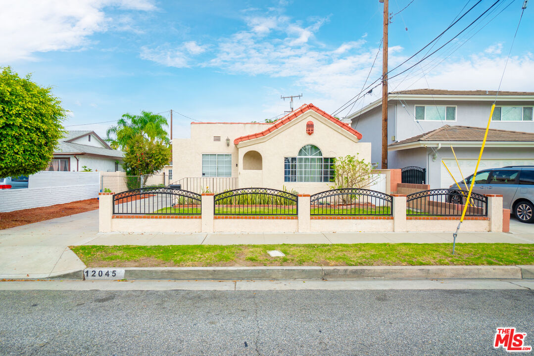 12045 Rives Avenue Downey, CA 90242 - Photo 1 of 26 Gallery Image 1