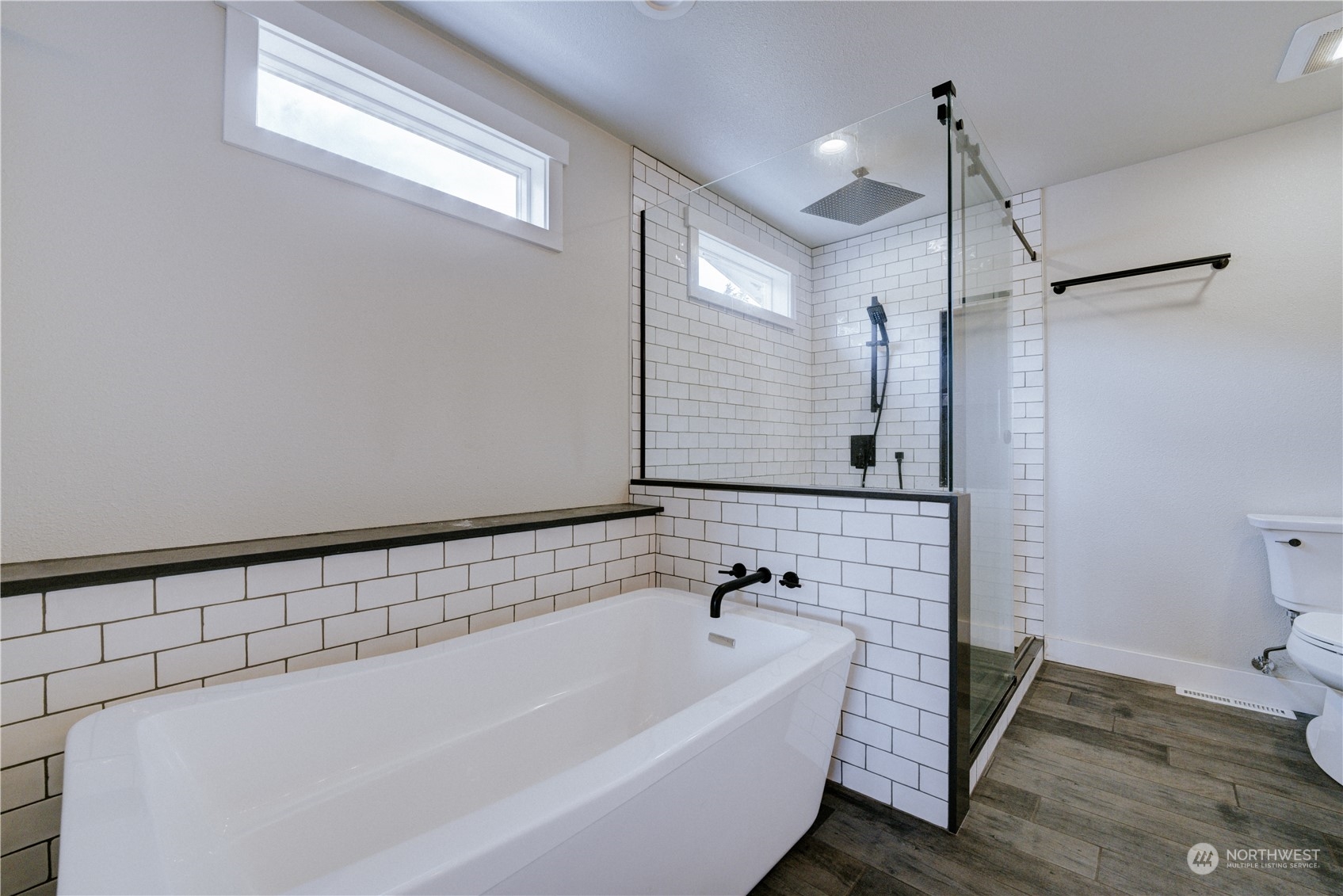 4212 South 252nd Street Kent, WA 98032 - Photo 12 of 31 Gallery Image 12