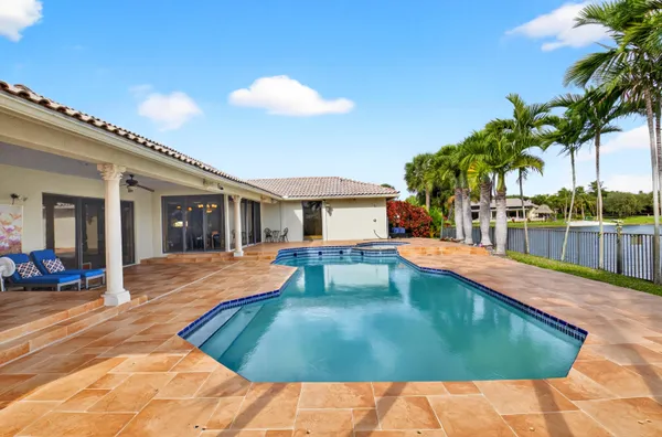$1,950,000 | 1940 Southwest 7th Place, Boca Raton, FL 33486