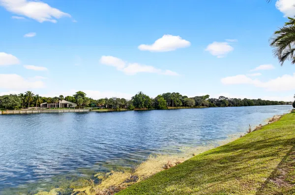 $1,950,000 | 1940 Southwest 7th Place, Boca Raton, FL 33486