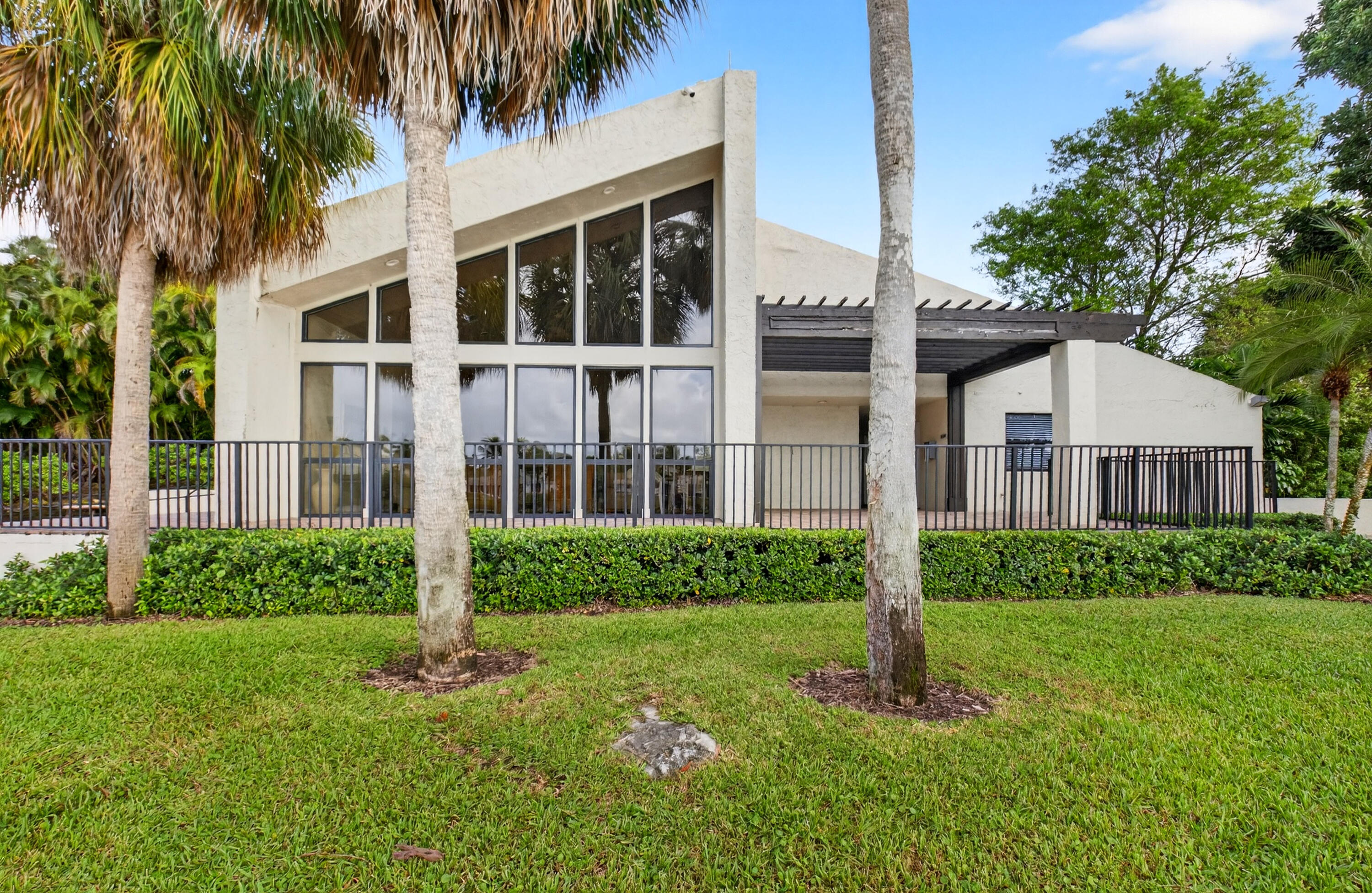1940 Southwest 7th Place Boca Raton, FL 33486 - Photo 44 of 49 The Clubhouse