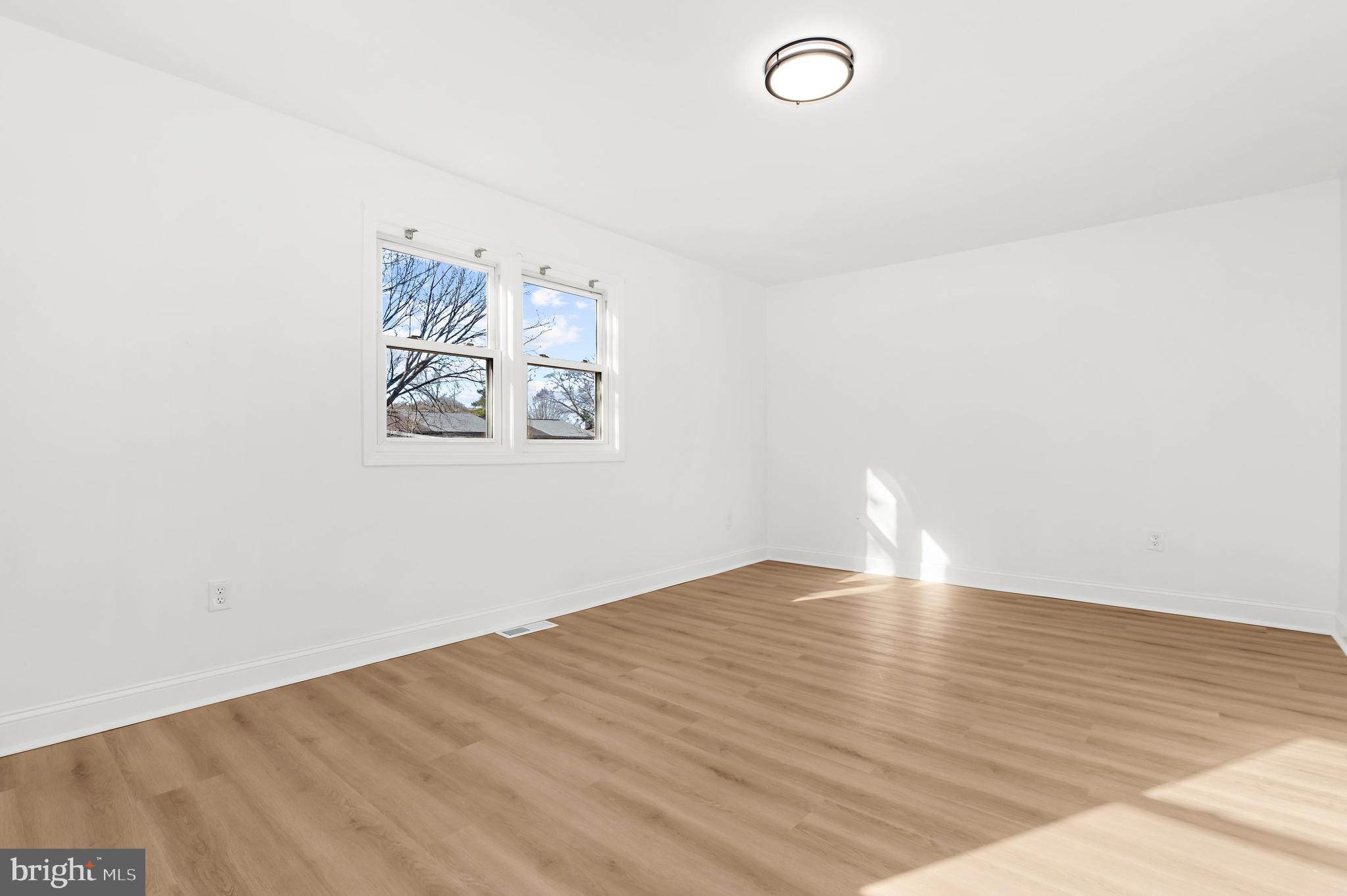 615 Bywater Road Annapolis, MD 21401 - Photo 15 of 28 a view of empty room with wooden floor