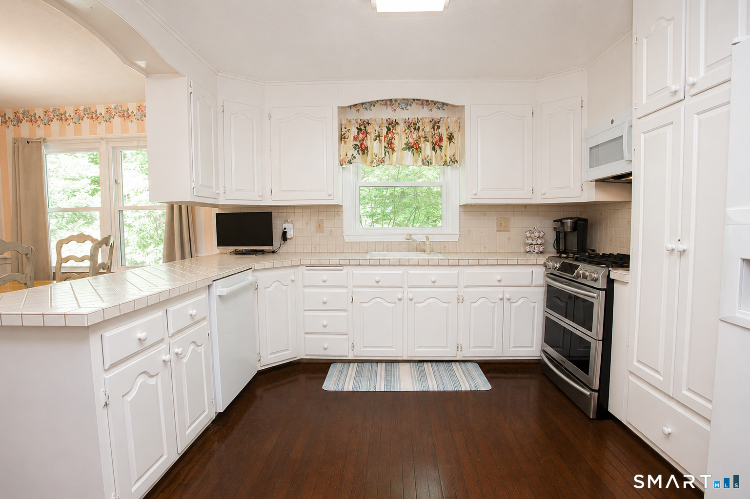 26 Rushleigh Road West Hartford, CT 06117 - Photo 11 of 40
