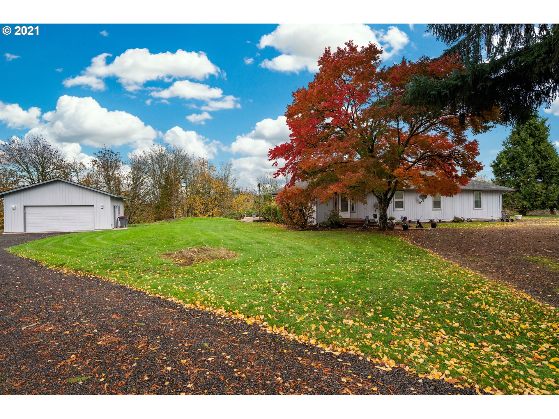 15575 Southeast Webfoot Road Dayton, OR 97114 - Photo 17 of 23