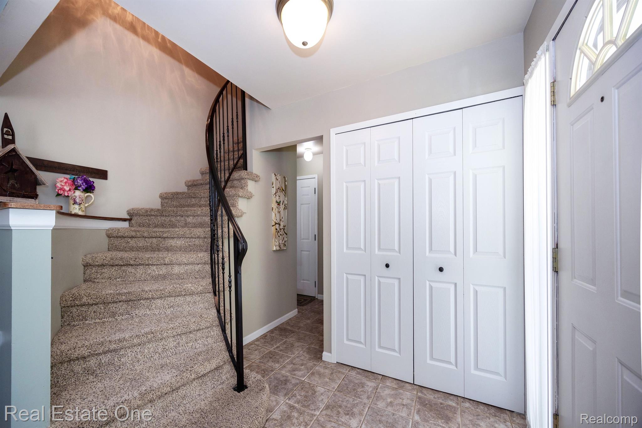 7656 Provincial Road Canton, MI 48187 - Photo 19 of 66 Gallery Image 19