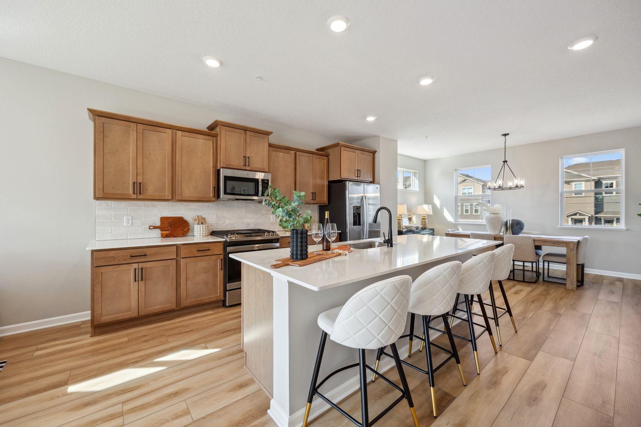 1531 Traverse Lane St. Paul, MN 55118 - Photo 2 of 14