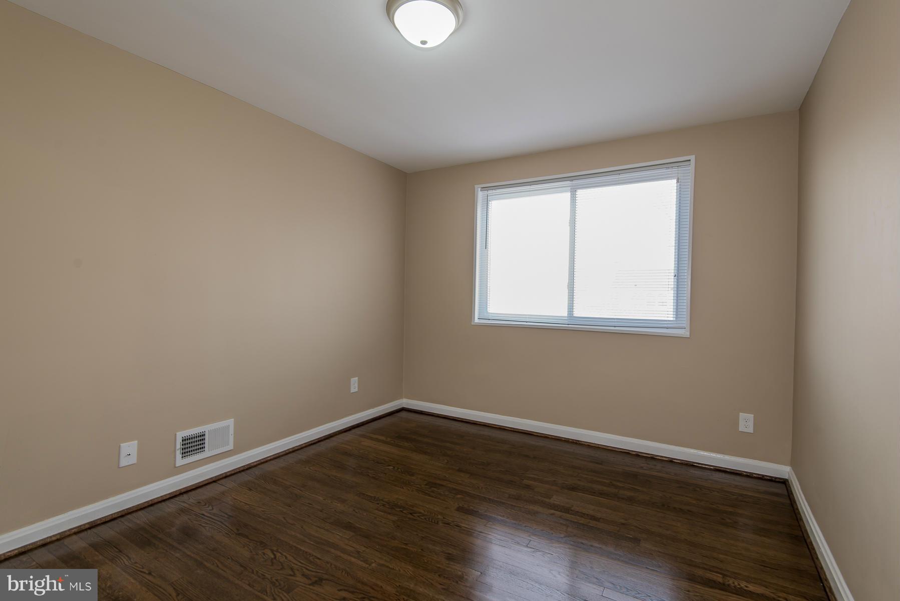 5431 Whitlock Road Baltimore, MD 21229 - Photo 13 of 28 Bedroom
