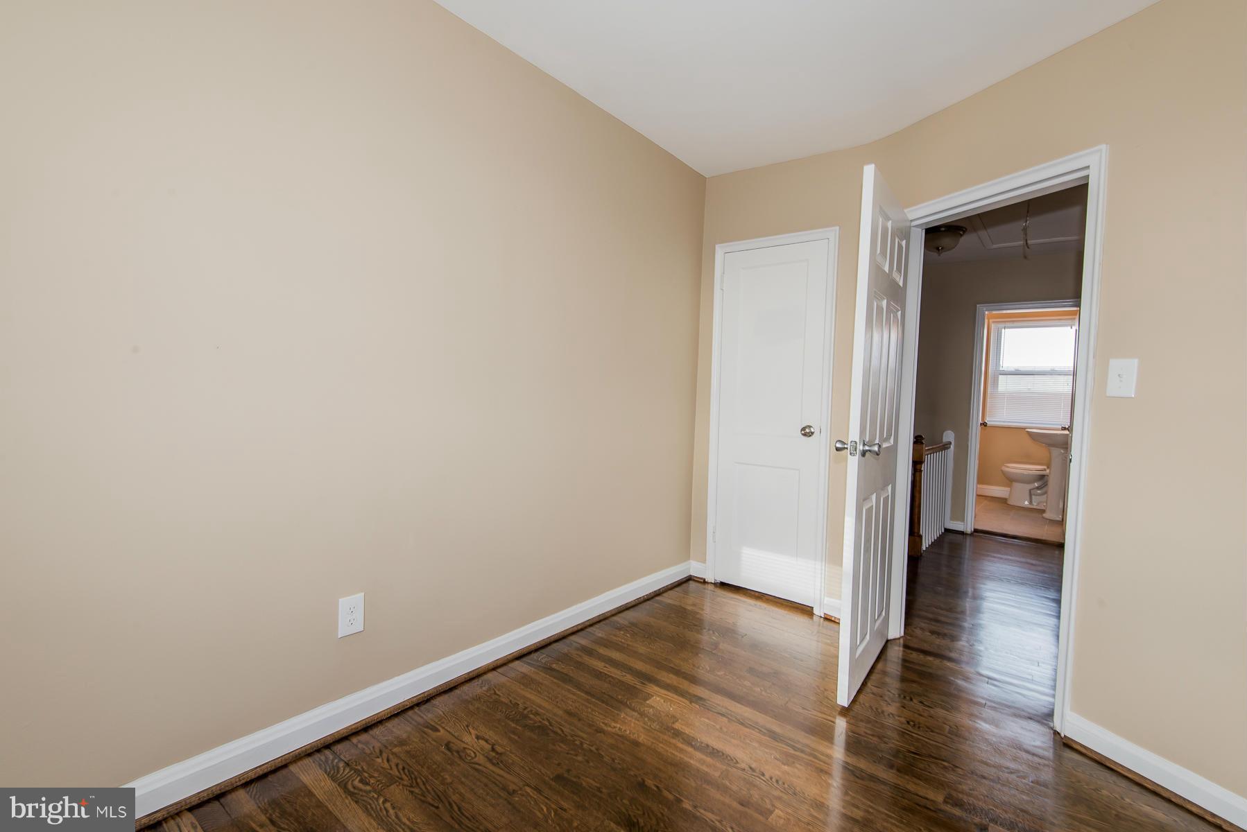 5431 Whitlock Road Baltimore, MD 21229 - Photo 16 of 28 Bedroom