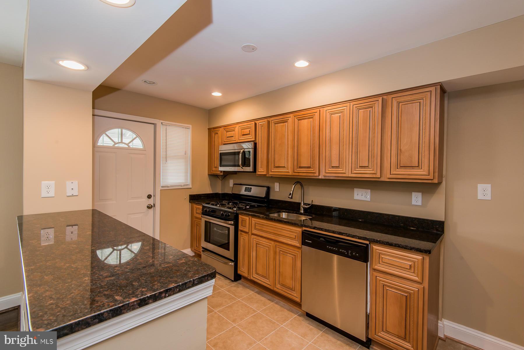 5431 Whitlock Road Baltimore, MD 21229 - Photo 9 of 28 Kitchen