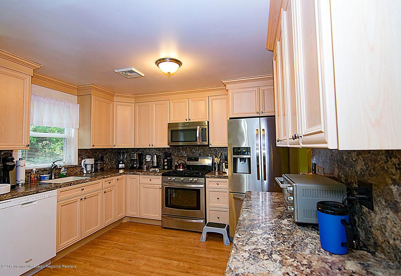 104 Georgetown Road Toms River, NJ 08757 - Photo 7 of 14 Kitchen 1