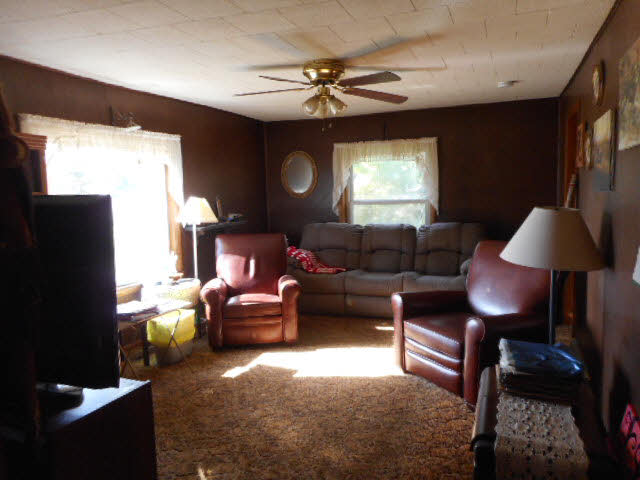 6194 Cass City Road Akron, MI 48701 - Photo 7 of 15
