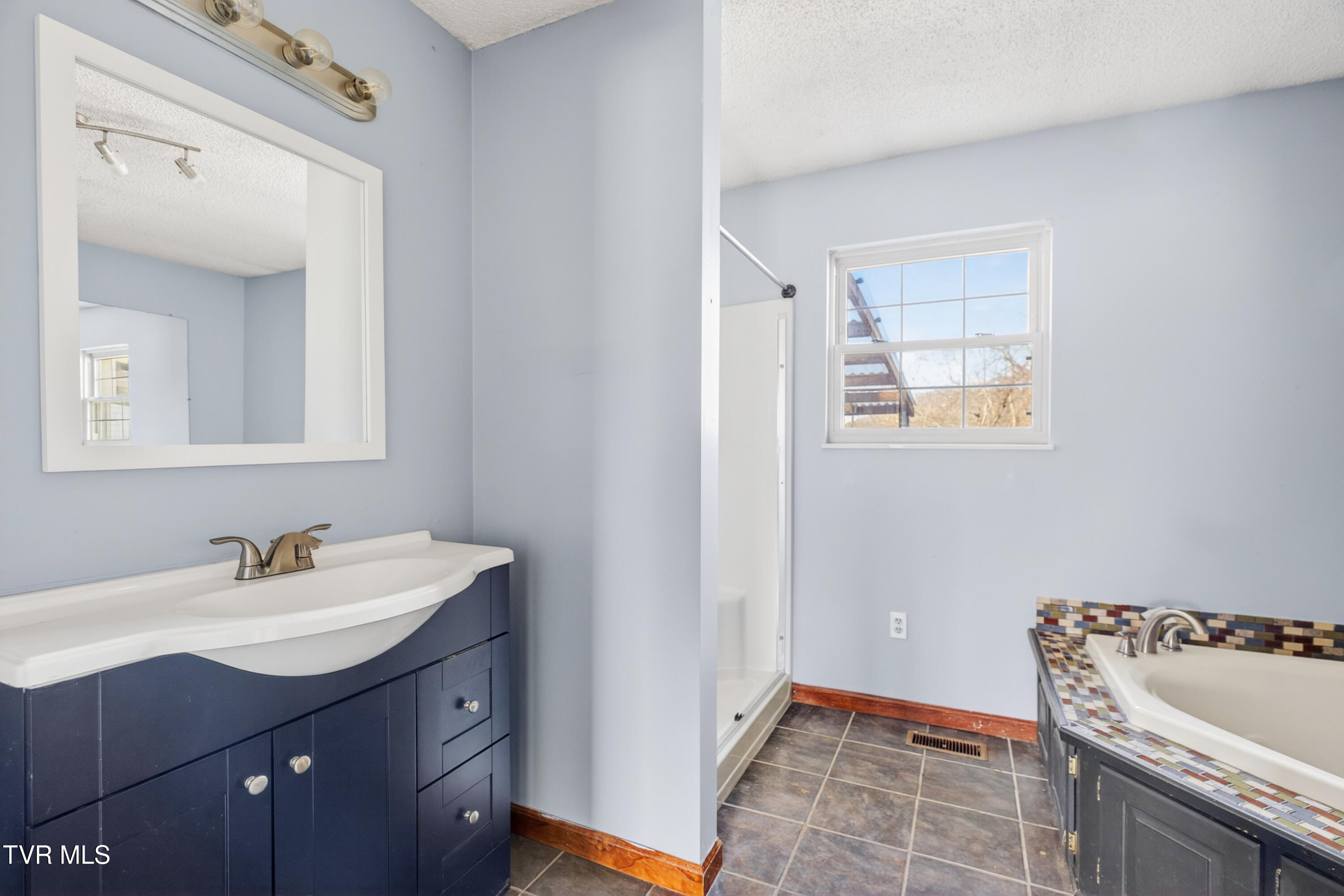 457 Terrace View Drive Bean Station, TN 37708 - Photo 15 of 38 015-457TerraceViewDrive-BeanStation-TN-3
