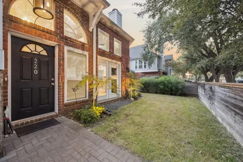 $495,000 | 220 East 8th Street, Houston, TX 77007