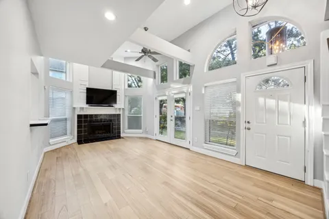 $495,000 | 220 East 8th Street, Houston, TX 77007