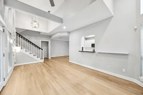 $495,000 | 220 East 8th Street, Houston, TX 77007