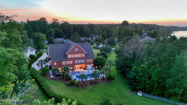 $1,250,000 | 240 Drake Landing, New Bern, NC 28560