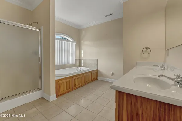 $1,250,000 | 240 Drake Landing, New Bern, NC 28560