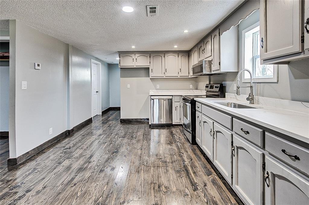 6672 Bennett Road Seagrove, NC 27341 - Photo 14 of 28