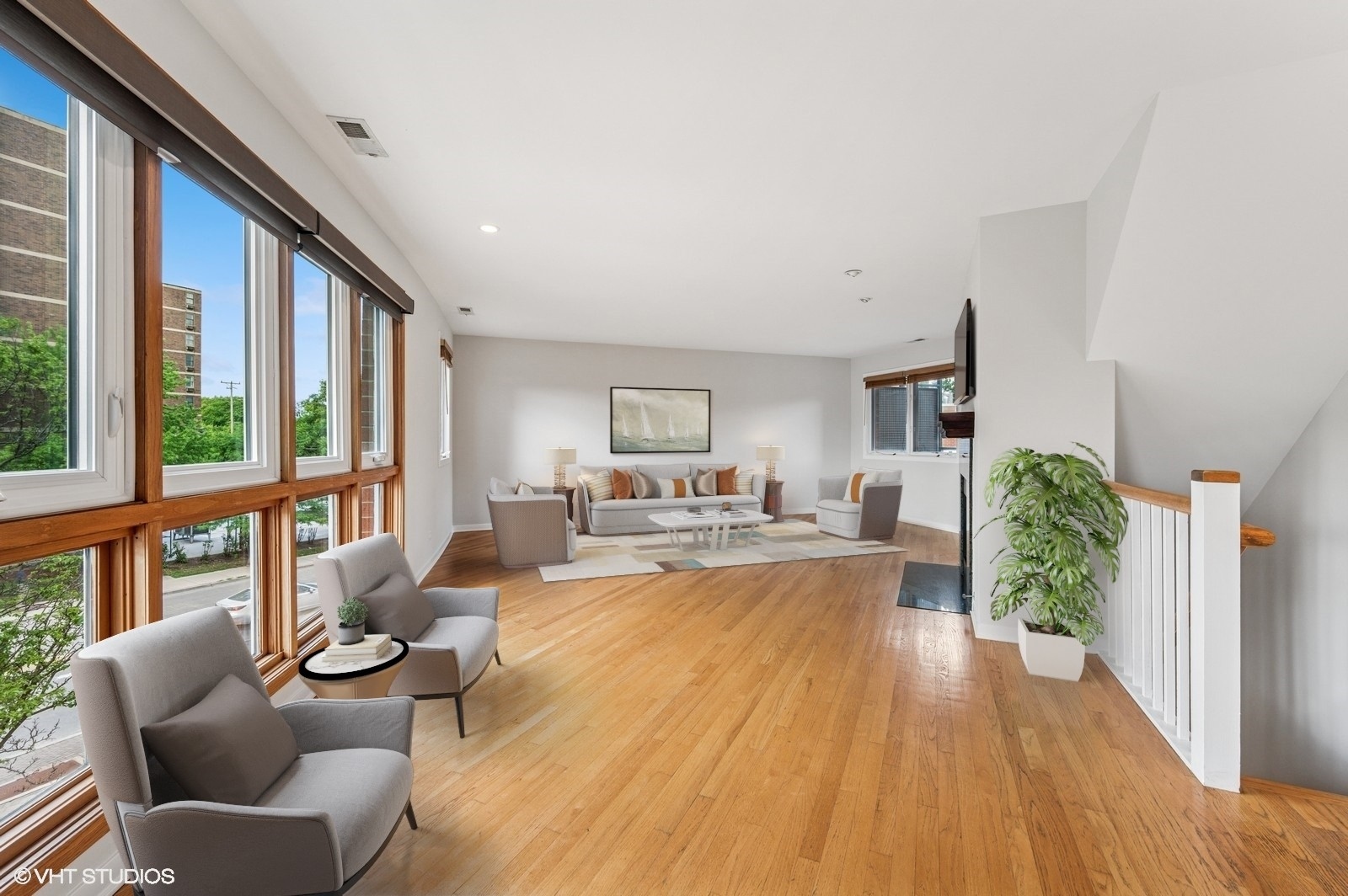 1889 Maple Avenue, Unit W10 Evanston, IL 60201 - Photo 6 of 22 a living room with furniture and a large window