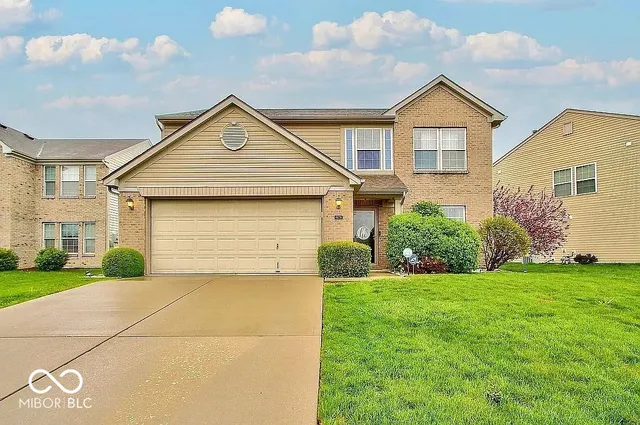 $373,000 | 6679 Amherst Way, Zionsville, IN 46077