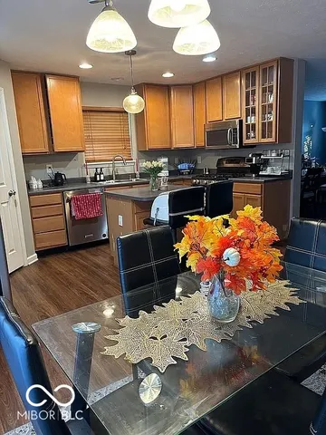 $373,000 | 6679 Amherst Way, Zionsville, IN 46077