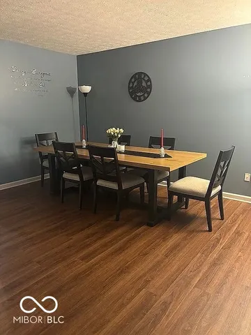 $373,000 | 6679 Amherst Way, Zionsville, IN 46077