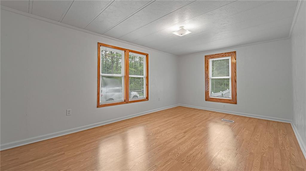 528 Starrett Road Ligonier, PA 15658 - Photo 12 of 25 Gallery Image 12