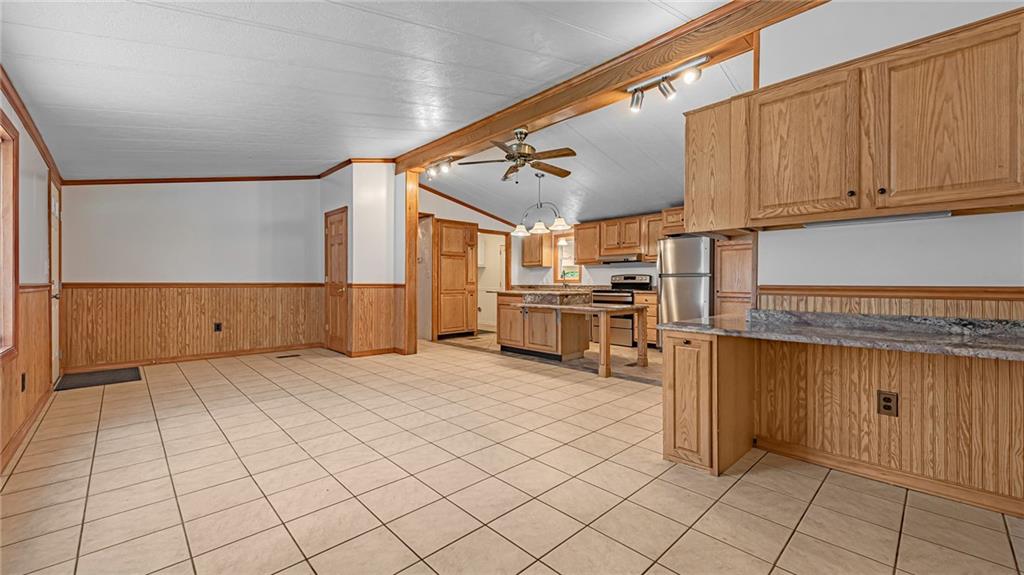 528 Starrett Road Ligonier, PA 15658 - Photo 5 of 25 Gallery Image 5