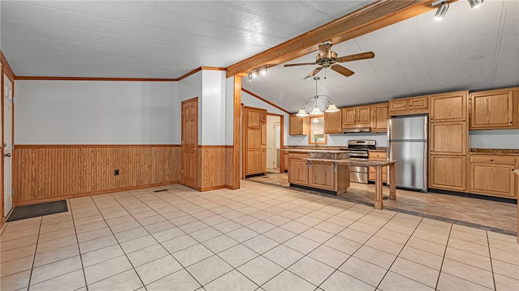 528 Starrett Road Ligonier, PA 15658 - Photo 6 of 25 Gallery Image 6