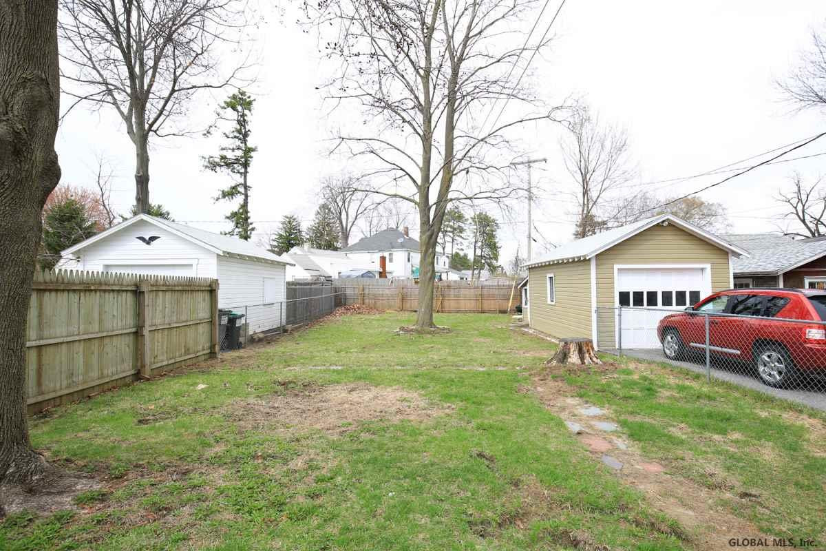 1415 Curry Road Rotterdam, NY 12306 - Photo 3 of 15 Photo 3