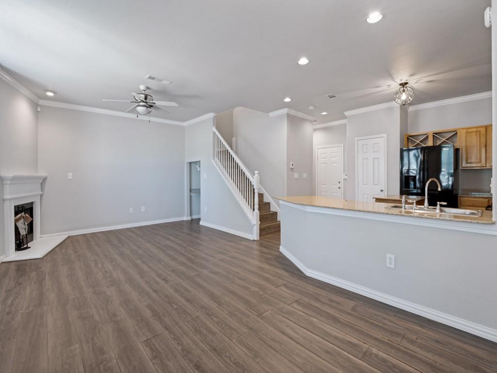 2800 Keller Springs Road, Unit 7B Carrollton, TX 75006 - Photo 5 of 25