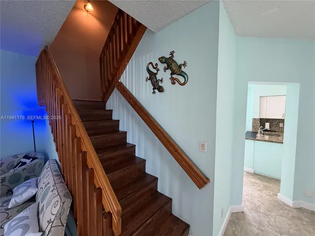 a view of entryway and hall