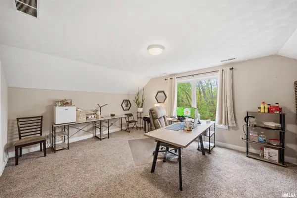$450,000 | 1434 West Tiffany Drive, Peoria, IL 61614