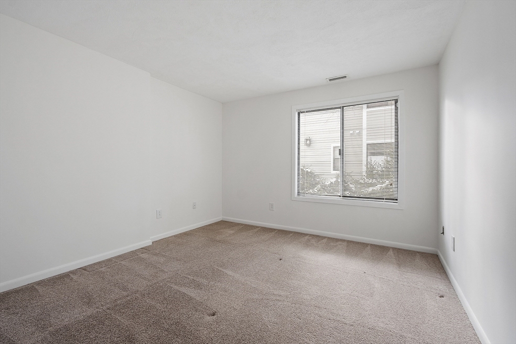 30 Concord Greene, Unit 1 Concord, MA 01742 - Photo 24 of 31