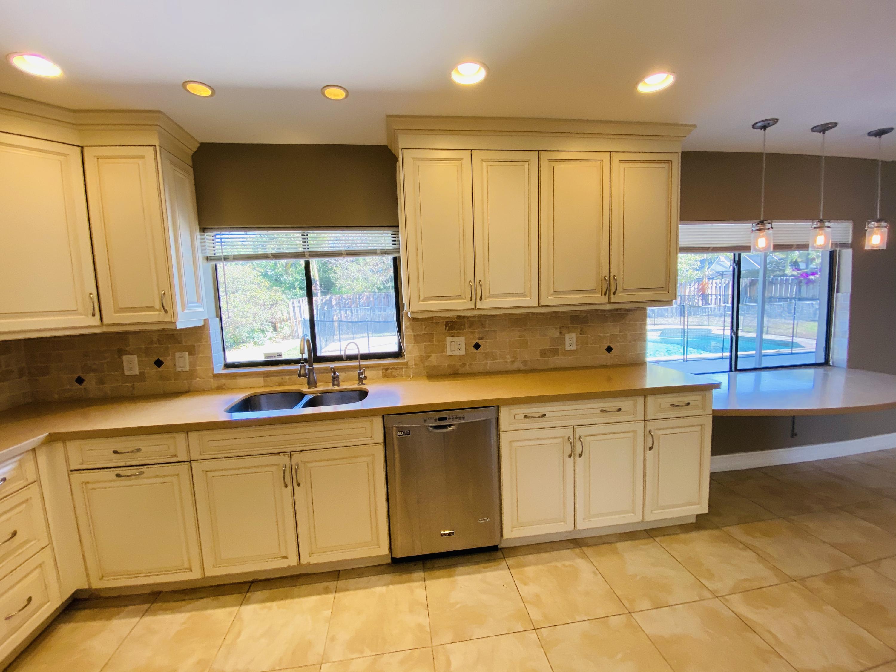 4449 Brandywine Drive Boca Raton, FL 33487 - Photo 8 of 27 E25C3E39-1AA4-4DF8-B0CC-6C7A75A6B29A