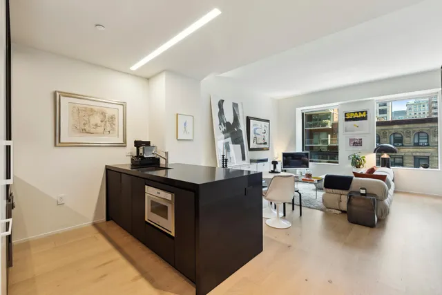 $1,295,000 | 121 East 22nd Street, Unit N603 | Gramercy