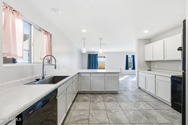 $300,000 | 40573 West Helen Court, Maricopa, AZ 85138