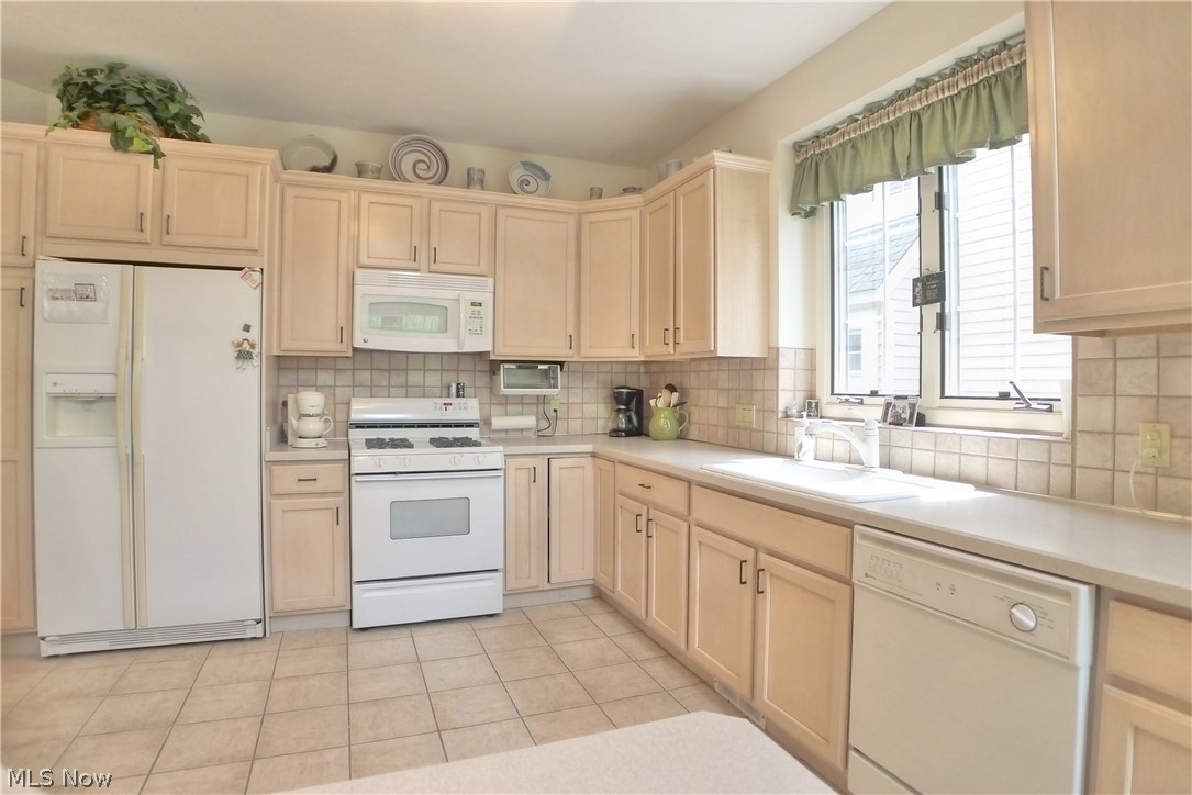 3474 Courtland Road Pepper Pike, OH 44122 - Photo 12 of 31 Gallery Image 12