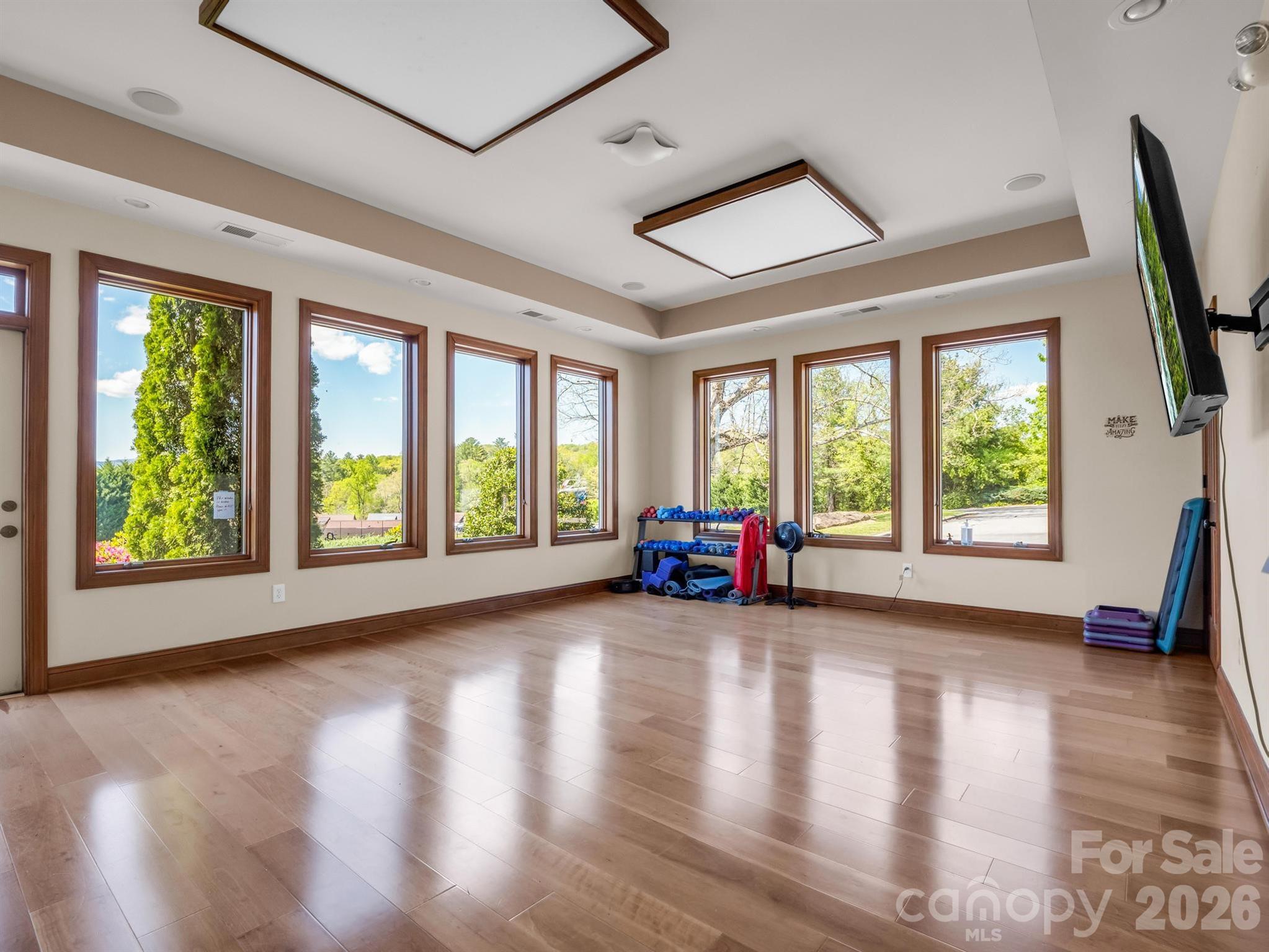 3121 Cove Loop Road Hendersonville, NC 28739 - Photo 9 of 17