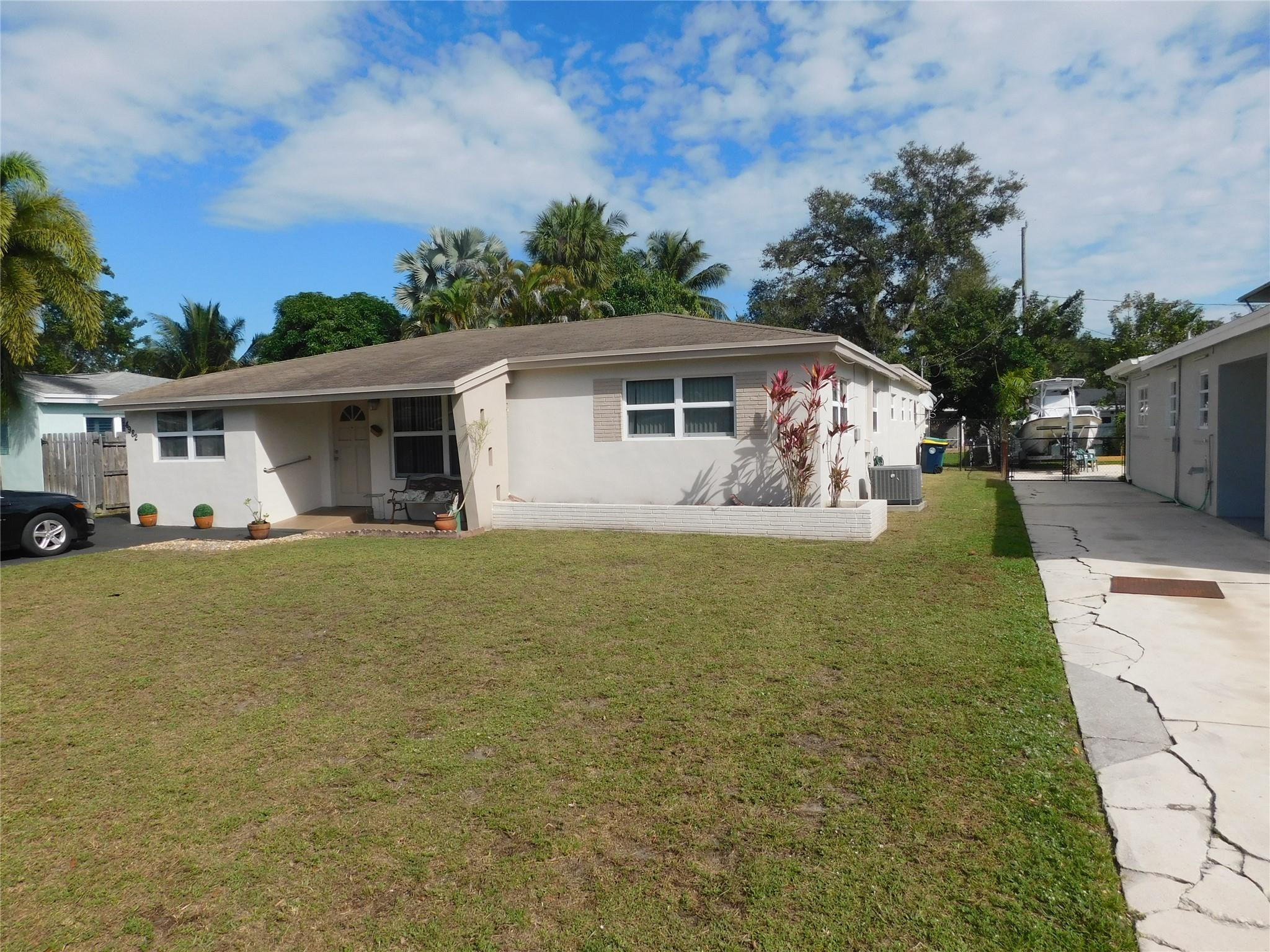 4982 Southwest 29th Terrace Dania Beach, FL 33312 - Photo 2 of 14 Photo 2