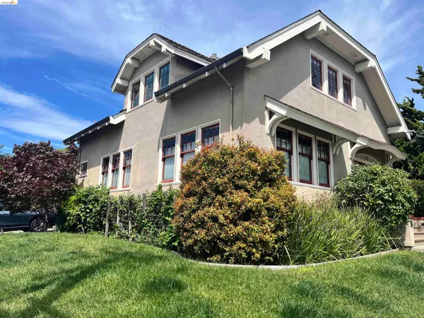 $7,500 | 396 62nd Street, Oakland, CA 94618