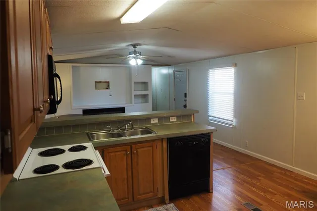 $120,000 | 26189 North Carol Street, Warrenton, MO 63383