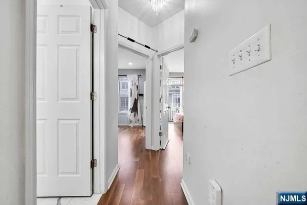 $4,850 | 375 Kingston Court, West New York, NJ 07093