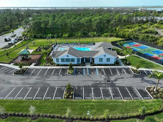 $4,800 | 8568 Shore Lake Drive, Englewood, FL 34224