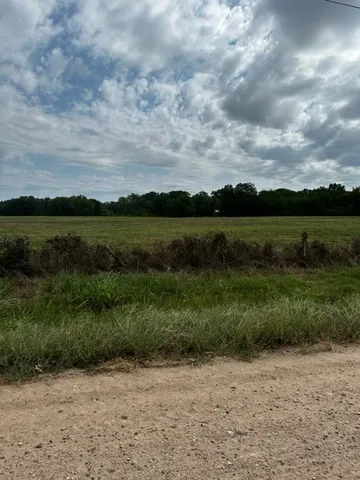 $249,000 | 9 County Road 240, Eagle Lake, TX 77434