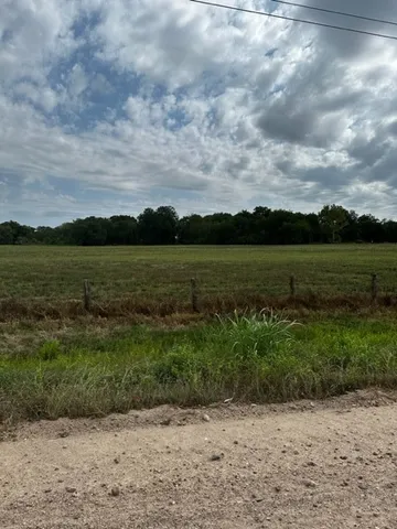 $249,000 | 9 County Road 240, Eagle Lake, TX 77434